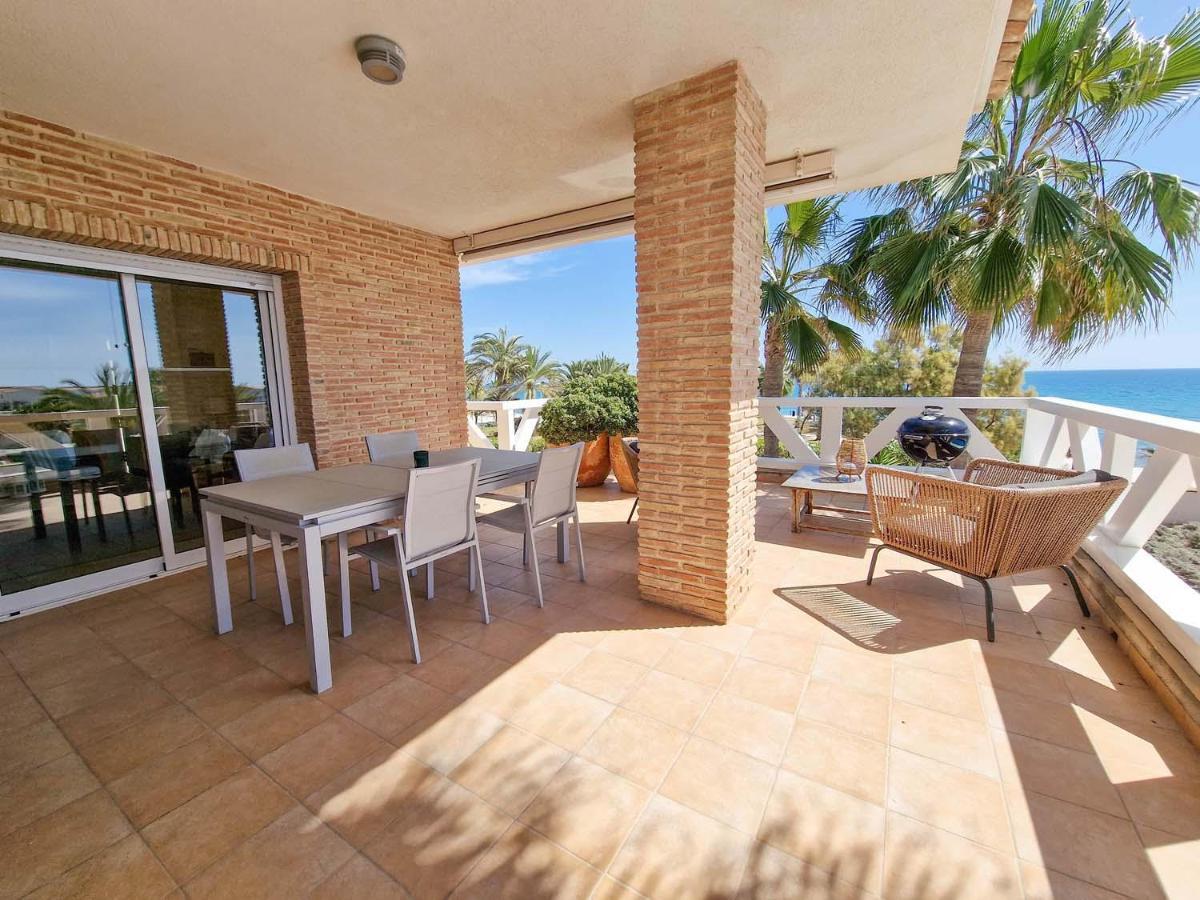 Frontline Beach Villa Playa Flamenca 오리후엘라 외부 사진