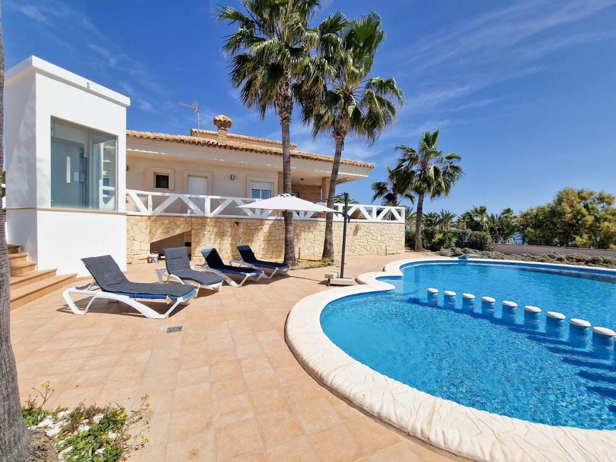 Frontline Beach Villa Playa Flamenca 오리후엘라 외부 사진